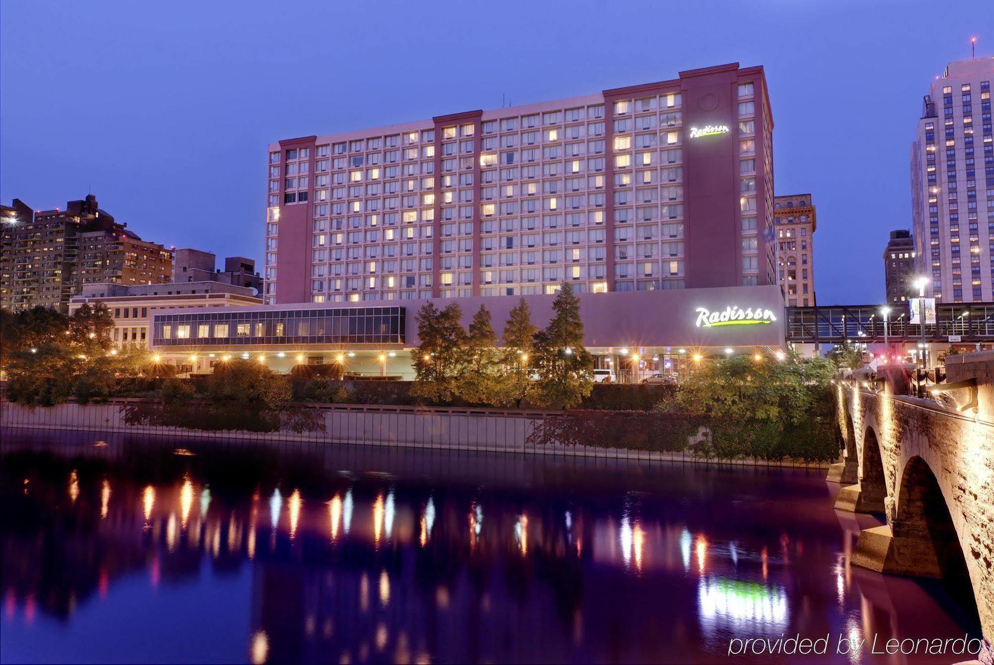 Rochester Riverside Hotel Kültér fotó