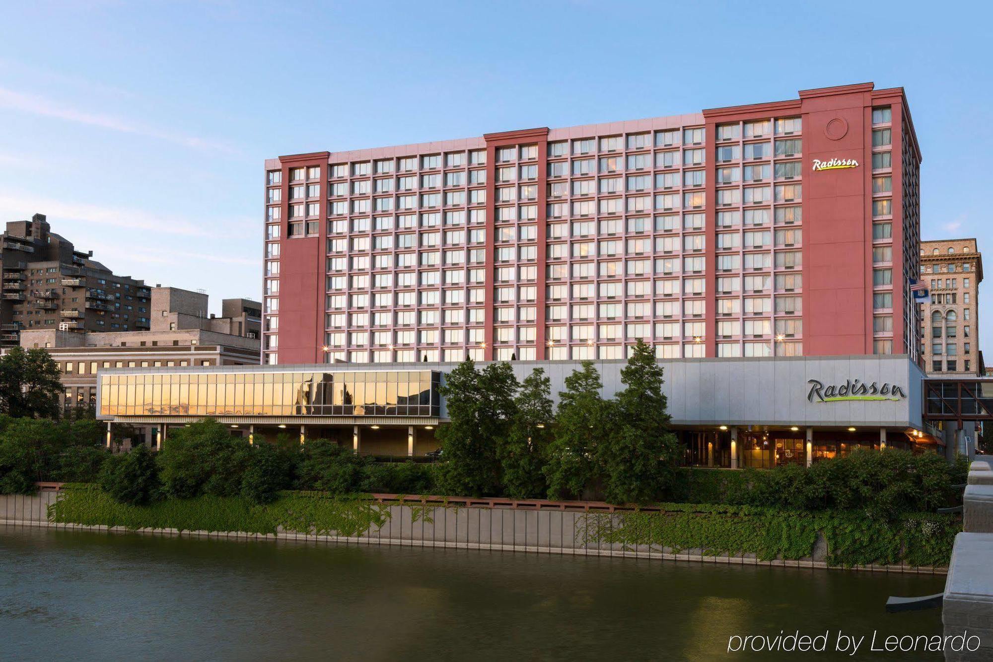 Rochester Riverside Hotel Kültér fotó